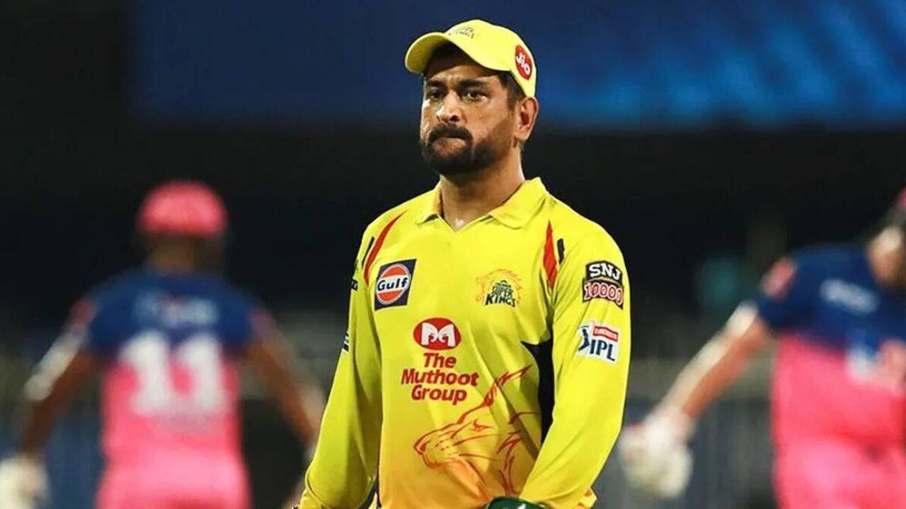 MS Dhoni Cried That Night, He Became Emotional: Harbhajan Singh Shares Never-Heard Before Tale About CSK Skipper